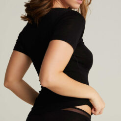 femilet juliana uld t shirt sort bagfra