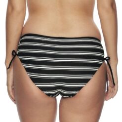 Wiki Madrid Tai m. Snøre Bagfra