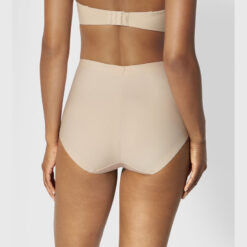 Triumph Medium Shaping Shapewear Trusse u. Ben Latte Bagfra