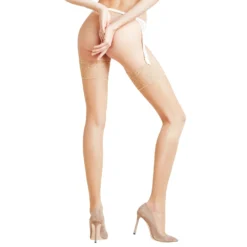 falke seidenglatt 15 strømpe til strømpeholder powder bagfra