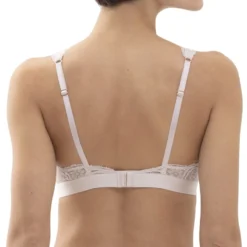 mey poetry fame trekant bh bailey bagfra