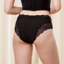 triumph lift smart maxi trusse sort