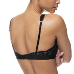 mey poetry vogue trekant bh sort