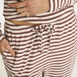 JBS OF DENMARK Ripped Buks Roed zoom